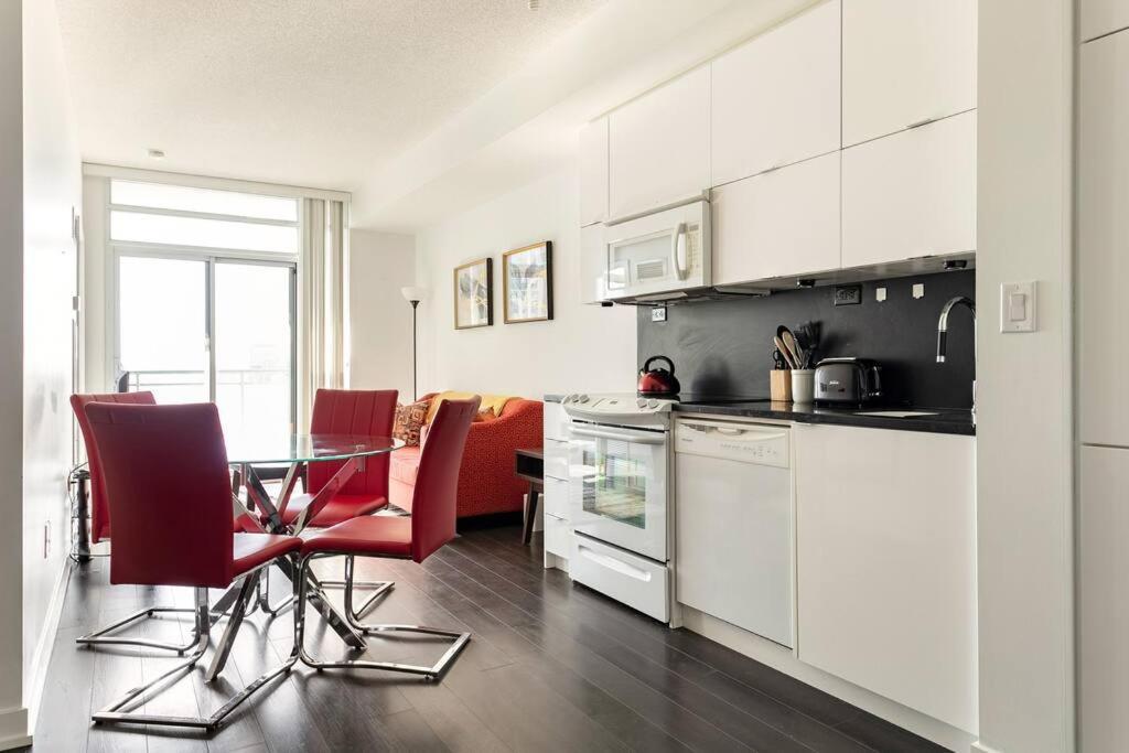 Luxury Downtown Lakeview & City View Condo Toronto Exterior photo